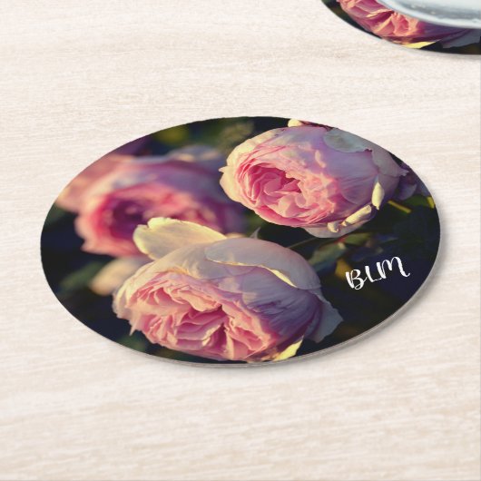 Roze bloemen uit de tuin ronde kartonnen onderzetter (Gebogen)