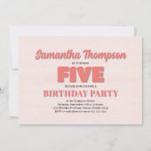 Roze Bloemen Vijfde Verjaardag Meisje Party Sjablo Kaart (Voorkant)