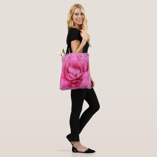 Roze Bloemenfoto Monogram Tas (Op model)