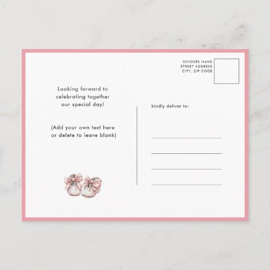 Roze Bloemengroen Elegant Script Baby shower Uitnodiging Briefkaart (Achterkant)