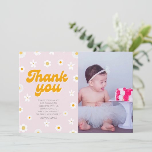 Roze bloemenkleine miss prachtige foto verjaardag bedankkaart (Staand voorkant)