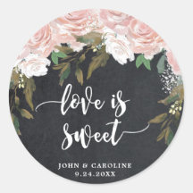 Roze bloemenkrijt liefde is lief sticker bruiloft