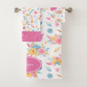  roze bloemenpatroon Monogrammen Bathroom Bad Handdoek (Insitu)