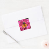  roze bloemenroze Zinnia Bumble bee Vierkante Sticker (Envelop)