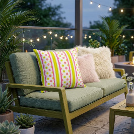 Roze bloemgestreepte kussen