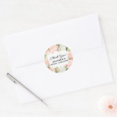 Roze bloemige bruids-shower bedankbriefjes ronde sticker (Envelop)