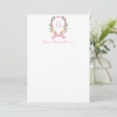 Roze bloemige monogram top crest bedankkaart (Staand voorkant)