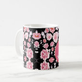 roze bloemmotief monogram koffiemok (Voorkant links)