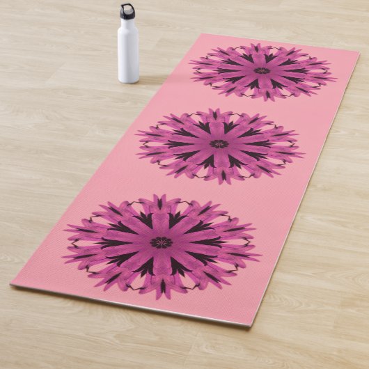 Roze bloempatroon yogamat (In situ)