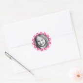 Roze bloemrand foto lijst aangepaste foto ronde sticker (Envelop)