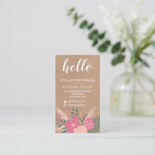 Roze bloemroze bouquet brown kraft hallo script visitekaartje (Staand voorkant)