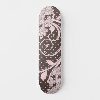 Roze bloemwerk op gestippelde krullen persoonlijk skateboard