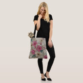 Roze Bloesem Bloemige Tote Bag (Op model)