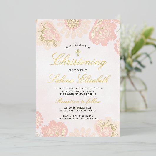 Roze bloesemmeisje Christening goud kruis echt Folie Uitnodiging (Staand Voorkant)