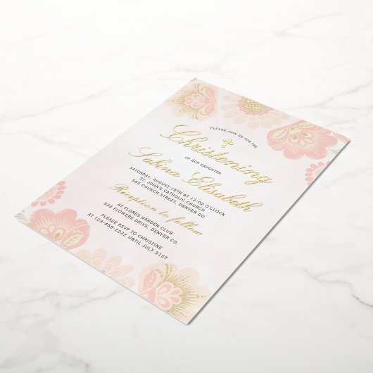 Roze bloesemmeisje Christening goud kruis echt Folie Uitnodiging (Gedraaid)
