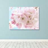 Roze bloesems Blue Sky. Canvas Afdruk (Insitu (Houten vloer))