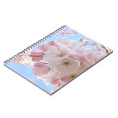 Roze bloesems Blue Sky. Notitieboek (Linkerzijde)