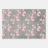 Roze bloesems en bijkantoren op grijs inpakpapier vel (Voorkant 2)