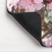 Roze bloesems op sierbloemen muismat (Hoek)