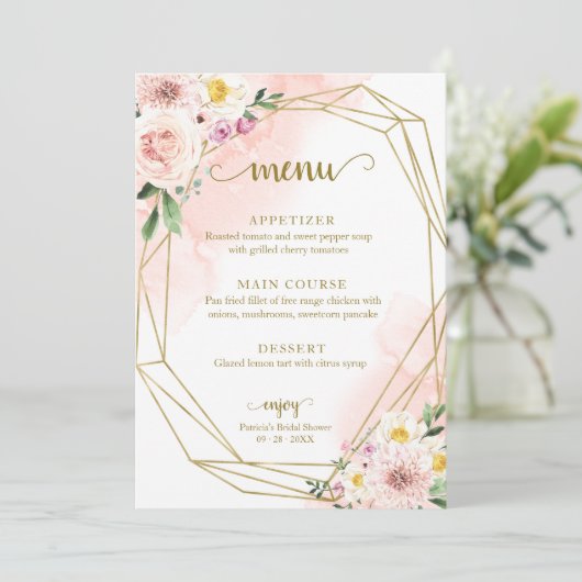 Roze Blush Bloem Gouden Bruiloftsmenu Kaart (Staand voorkant)