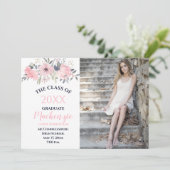 Roze Blush Bloemen op Wit Foto Afstuderen Aankondiging (Staand voorkant)