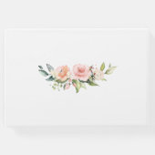 Roze Blush Bloemengewei Monogram Bruiloft Gastenboek (Achterkant)