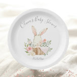 Roze Blush Bunny Rabbit Baby Girl Shower Papieren Bordje<br><div class="desc">Elegante en zoete waterverf baby bunny konijn in een mandje van de teenwilgen,  omgeven door prachtige pastelkleurige bloemen. Haar kleine roze deken is over de zijkant van de mand gedraaid. Zo schattig voor die babymeisjesdouche. Overeenkomende producten beschikbaar. 100% klanttevredenheid met "Zazzle"</div>