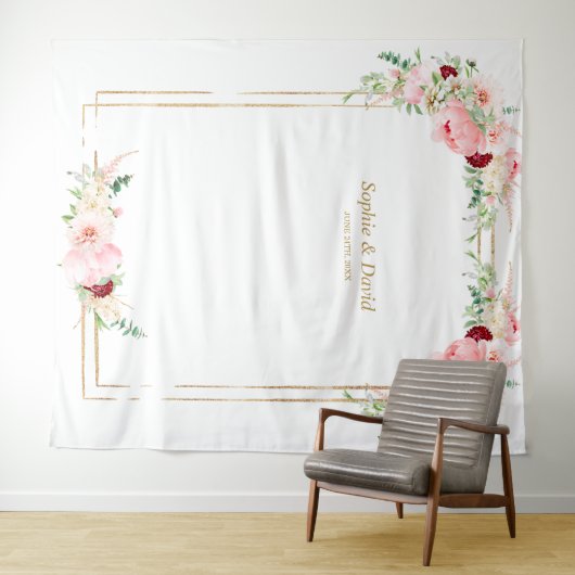 Roze Blush Pioenrozen Gouden Bloei Foto Booth Trou Wandkleed (In Situ (horizontaal))