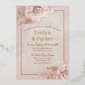 Roze & Blush Rozen met Roos Gouden Bruiloft Folie Uitnodiging (Voorkant)