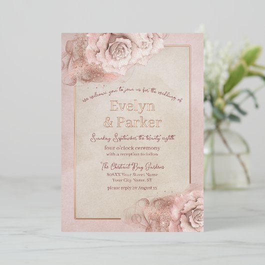 Roze & Blush Rozen met Roos Gouden Bruiloft Folie Uitnodiging (Staand Voorkant)