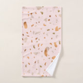 Roze Blush Terrazzo met gouden kopervlekken Bad Handdoek (Handdoek)