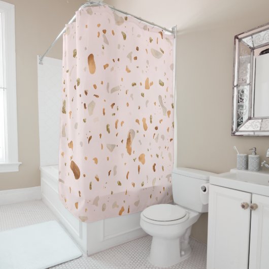 Roze Blush Terrazzo met gouden kopervlekken Douchegordijn (In situ)