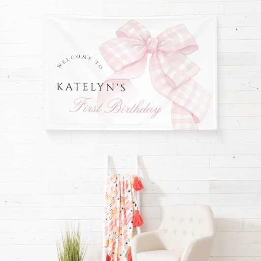 Roze boog eerste verjaardag spandoek (Insitu)