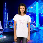 Roze boog Vrijgezellenfeest T-shirt<br><div class="desc">Een t-shirt voor een vrijgezellenfeest of vrijgezellenfeest. Voorzijde: een roze strik en het woord: Bruid Terug: Personaliseer en voeg de naam van de bruid toe,  voeg de feestdatum toe.</div>