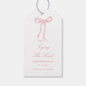 Roze boog Ze bindt de knoop Vrijgezellenfeest Cadeaulabel (Voorkant)