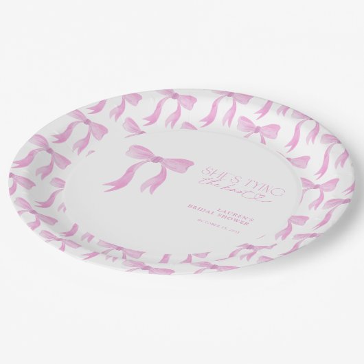 Roze boog Ze bindt de knoop Vrijgezellenfeest Papieren Bordje (Gekanteld)