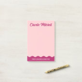 Roze bordeaux retro tekst golvende rand aangepaste post-it® notes (Op bureau)