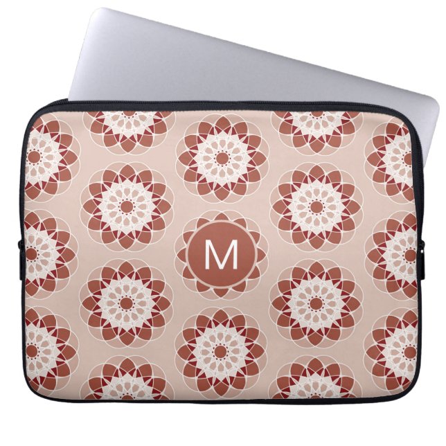 Roze Bourgogne Bloem Motief Monogram Laptop Sleeve (Voorkant)