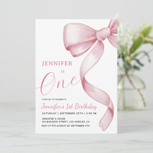 Roze Bow 1e Verjaardag Meisje Party Uitnodiging (Staand voorkant)