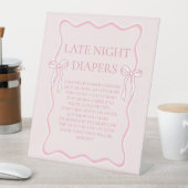 Roze Bow Baby shower Spel Late Night Luiers Reclamebord Met Voetstuk (Insitu)