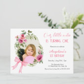 Roze Bow Bloemen Kleine Cutie Foto Verjaardag Kaart (Staand voorkant)