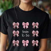 Roze Bow Bride wordt Coquette T-shirt