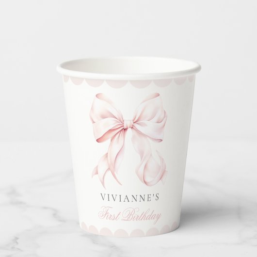Roze Bow Meisje Eerste Verjaardag Papieren Cup Papieren Bekers (Achterkant)