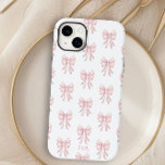 Roze Bow Preppy Coquette Patroon Monogram Initiale Case-Mate iPhone 14 Plus Hoesje<br><div class="desc">Gepersonaliseerde iPhone hoesje met girly roze strik patroon in preppy coquette stijl. Voeg jouw naam, monogram of initiaal toe. Ontworpen voor de iPhone 14 Plus, maar geschikt voor vele andere modellen. Als u een ander model kiest, controleert u of het ontwerp er nog steeds goed uitziet in de voorvertoning en...</div>