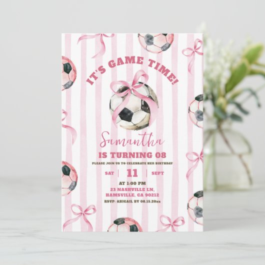 Roze Bow Stripes Meisje Voetbal Spel Tijd Verjaard Kaart (Staand voorkant)