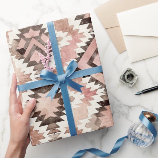 Roze Bruin Cowgirl Southwestern Tribal Verjaardag Cadeaupapier (Geschenken)