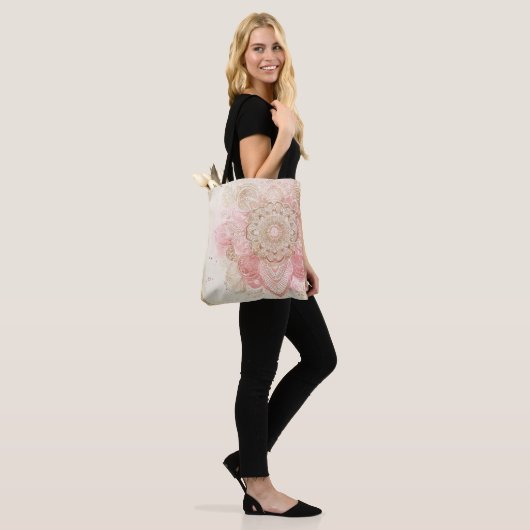 Roze bruine crème Mandala Bohemian Boho Mode Tote Bag (Op model)