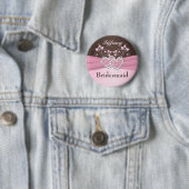 Roze, bruine Floral Bridesmaid Pin Ronde Button 5,7 Cm (In situ)