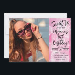 Roze bubbelhoorn Sute Girly Birthday Sweet 16 Kaart<br><div class="desc">aanpassen voor elke gebeurtenis</div>