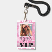 Roze Bubble Hearts Verjaardagsfeest VIP Pas Badge (Voorzijde met lanyard)